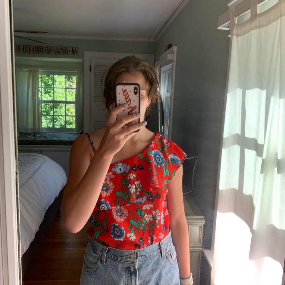 Asymmetrical Blouse with Ruffle